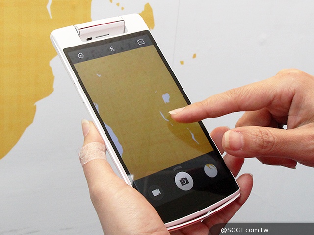 OPPO N3天生會轉！電動旋轉鏡頭手機攝錄實測