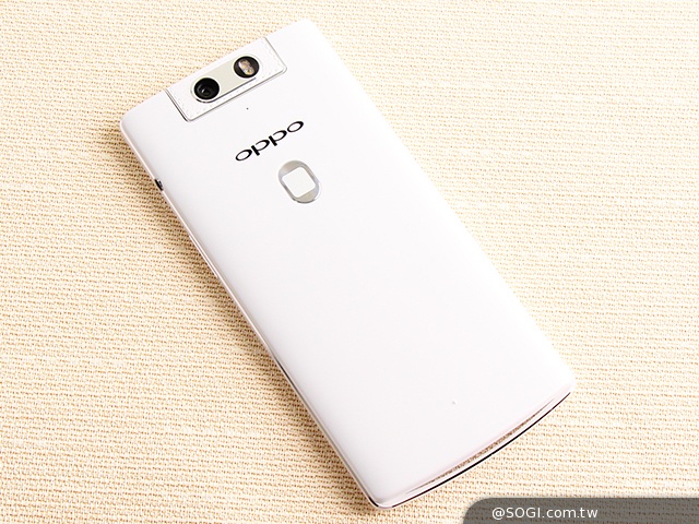 5.5吋自拍大屏手機OPPO N3 外觀、效能鑑賞
