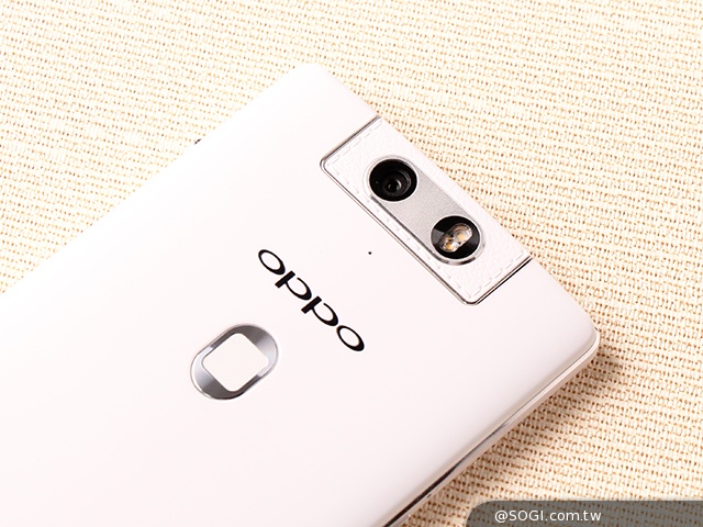 5.5吋自拍大屏手機OPPO N3 外觀、效能鑑賞