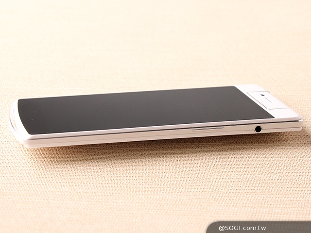 5.5吋自拍大屏手機OPPO N3 外觀、效能鑑賞