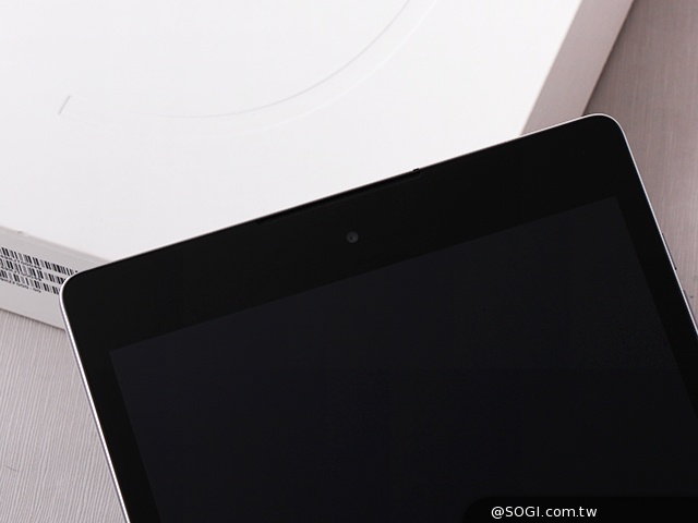 索尼Xperia Z4面板疑曝光 聽筒、喇叭往邊緣靠攏