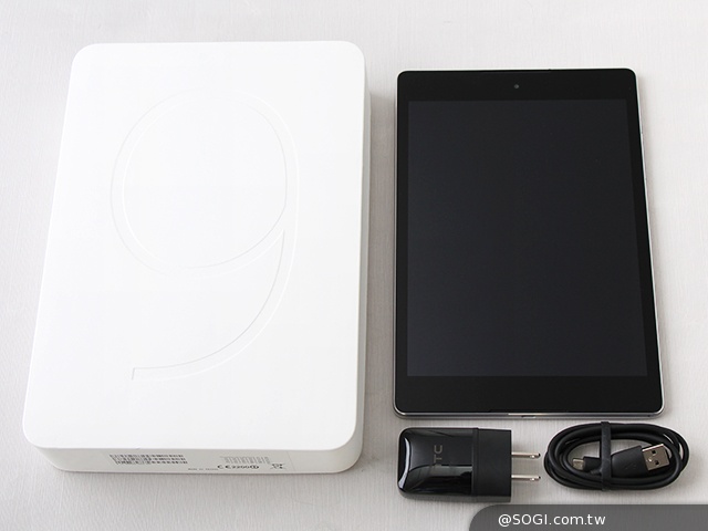 索尼Xperia Z4面板疑曝光 聽筒、喇叭往邊緣靠攏