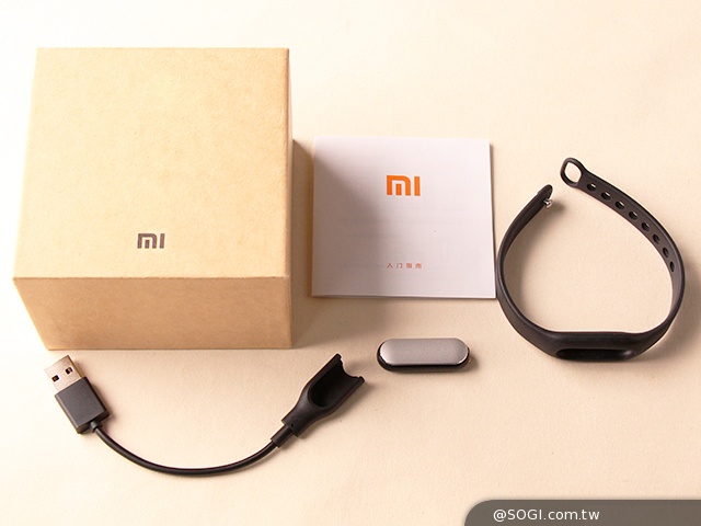 防水小米手環 輕鬆紀錄運動、睡眠資訊