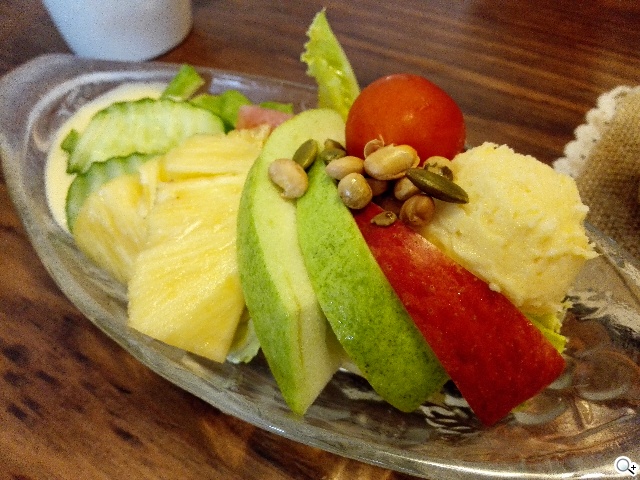 高規低價4G八核手機！華為榮耀6內在、相機實測