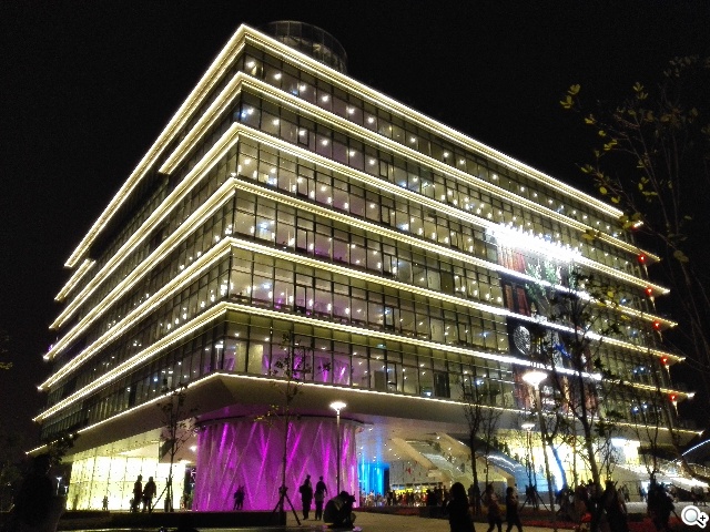 高規低價4G八核手機！華為榮耀6內在、相機實測