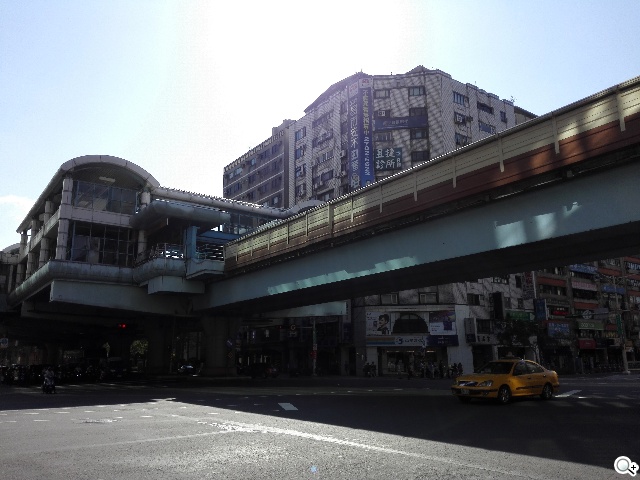 高規低價4G八核手機！華為榮耀6內在、相機實測