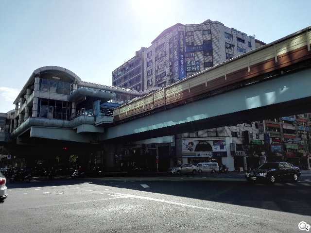 高規低價4G八核手機！華為榮耀6內在、相機實測