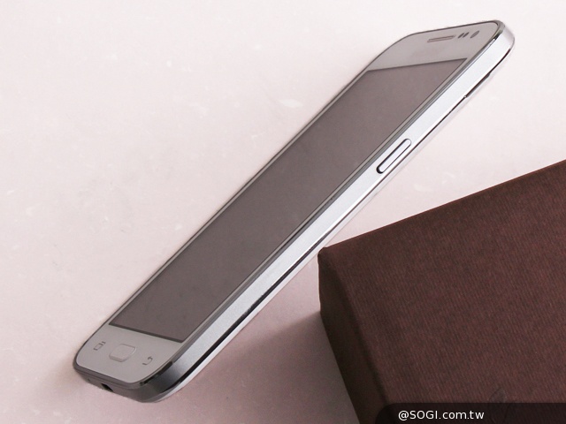 入門4G小奇機 三星GALAXY CORE Prime