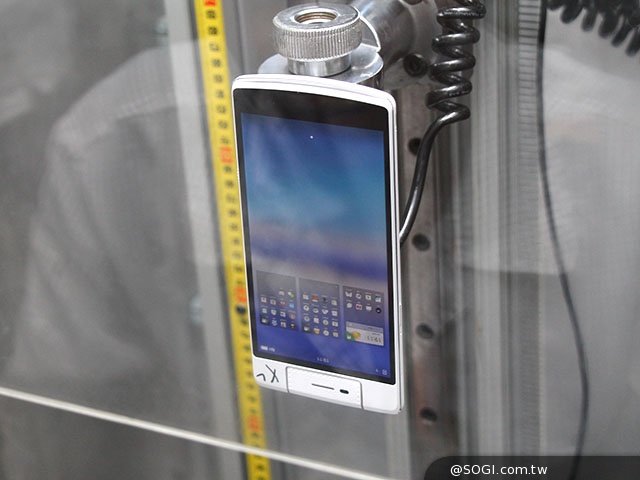 直擊OPPO手機東莞基地!一窺N3生產、壓力測試 直擊OPPO手機東莞基地!一窺N3生產、壓力測試