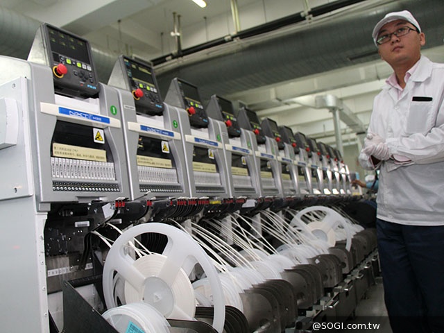 直擊OPPO手機東莞基地!一窺N3生產、壓力測試 直擊OPPO手機東莞基地!一窺N3生產、壓力測試