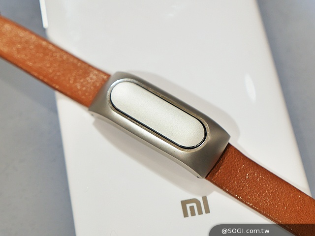 替小米手環加些典雅氣質！專屬皮革腕帶動手玩