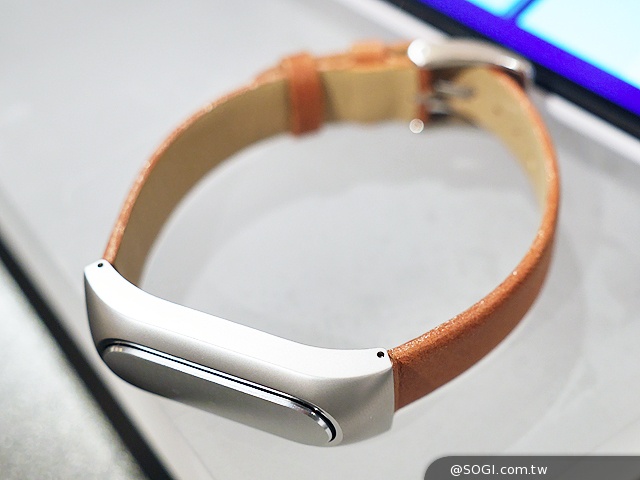 替小米手環加些典雅氣質！專屬皮革腕帶動手玩