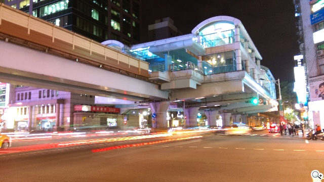 就EYE拍照！自拍神器HTC Desire EYE攝錄實測