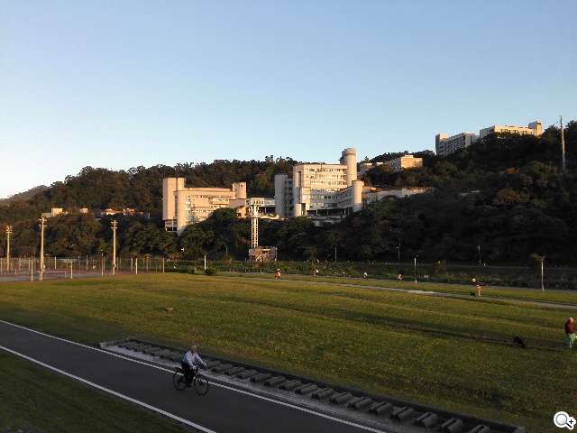 高規低價4G八核手機！華為榮耀6內在、相機實測