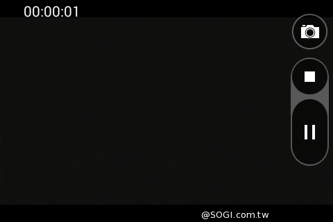 LG Wine Smart摺疊4G機 重新詮釋手機經典設計