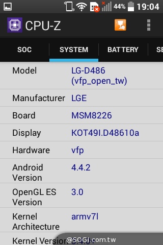 LG Wine Smart摺疊4G機 重新詮釋手機經典設計
