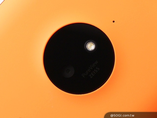 諾基亞Lumia的謝幕之作:NOKIA Lumia 830 諾基亞Lumia的謝幕之作:NOKIA Lumia 830