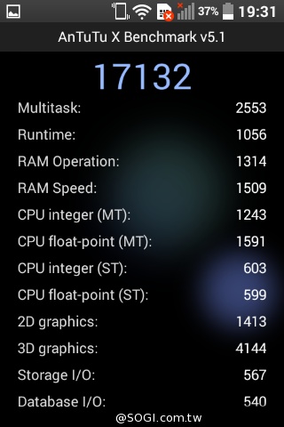 LG Wine Smart摺疊4G機 重新詮釋手機經典設計