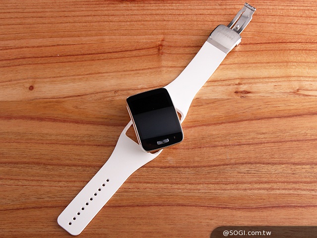 曲面螢幕+獨立通話 三星Gear S智慧手錶實測