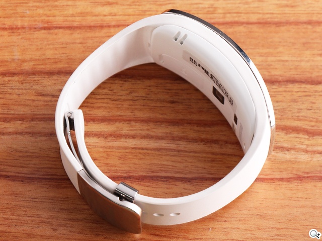 曲面螢幕+獨立通話 三星Gear S智慧手錶實測