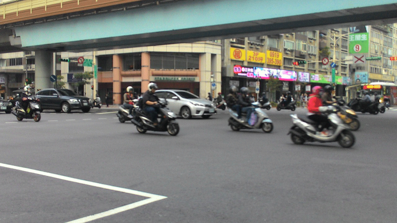 便宜、簡約、雙卡 ASUS ZenFone 4 A450CG實測