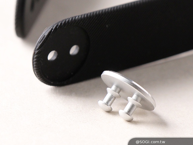 索尼SmartBand Talk通話智慧手環 講中文也能通