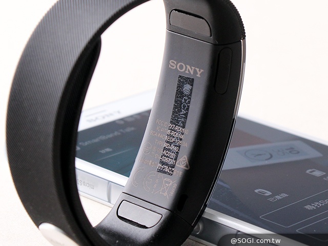 索尼SmartBand Talk通話智慧手環 講中文也能通
