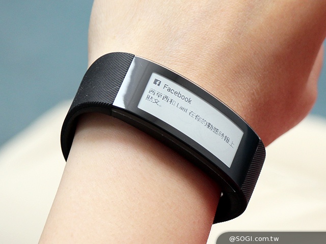 索尼SmartBand Talk通話智慧手環 講中文也能通