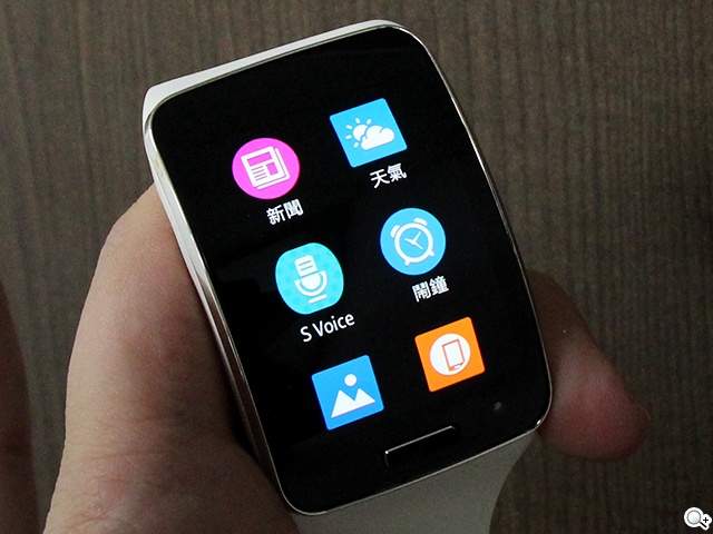 曲面螢幕+獨立通話 三星Gear S智慧手錶實測