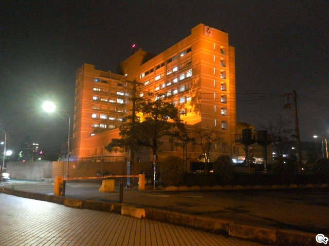 50吋大畫面帶著走!聯想Yoga Tablet 2 Pro投影機平板 50吋大畫面帶著走!聯想Yoga Tablet 2 Pro投影機平板