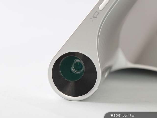 50吋大畫面帶著走!聯想Yoga Tablet 2 Pro投影機平板 50吋大畫面帶著走!聯想Yoga Tablet 2 Pro投影機平板