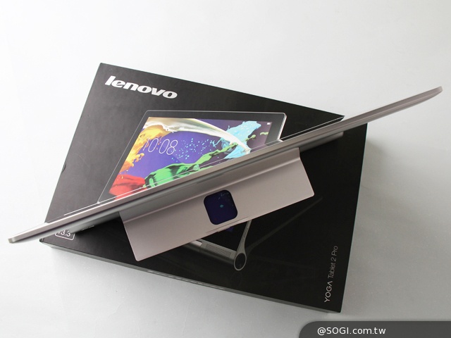 50吋大畫面帶著走!聯想Yoga Tablet 2 Pro投影機平板 50吋大畫面帶著走!聯想Yoga Tablet 2 Pro投影機平板