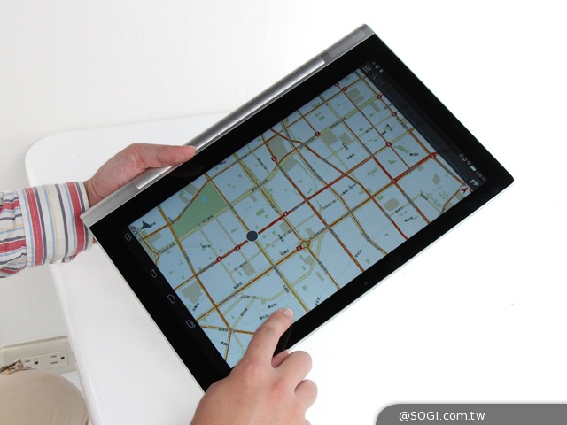 50吋大畫面帶著走!聯想Yoga Tablet 2 Pro投影機平板 50吋大畫面帶著走!聯想Yoga Tablet 2 Pro投影機平板