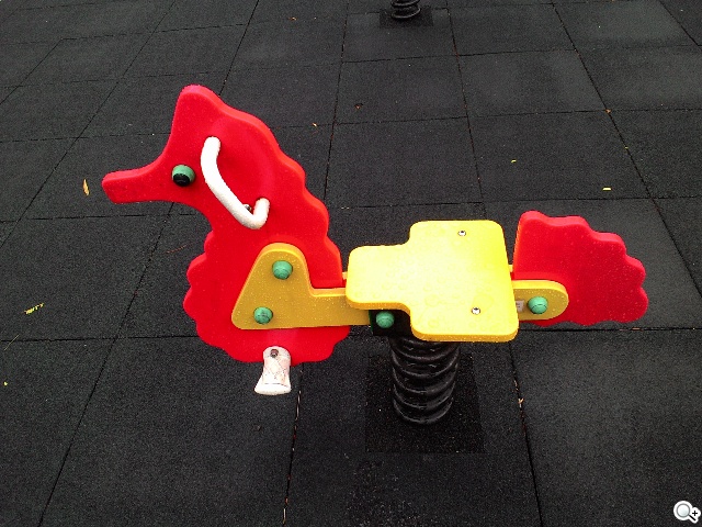 質感不錯的低價雙卡機 ASUS ZenFone 4 A400CG