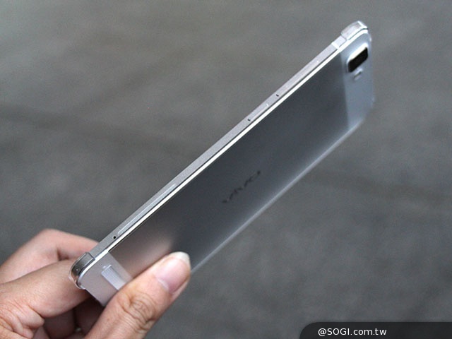 vivo X5Max全球最薄智慧手機 深圳實機動手玩 vivo X5Max全球最薄智慧手機 深圳實機動手玩
