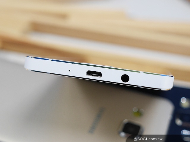 全金屬一體成型超薄美型機 三星GALAXY A5實測 全金屬一體成型超薄美型機 三星GALAXY A5實測