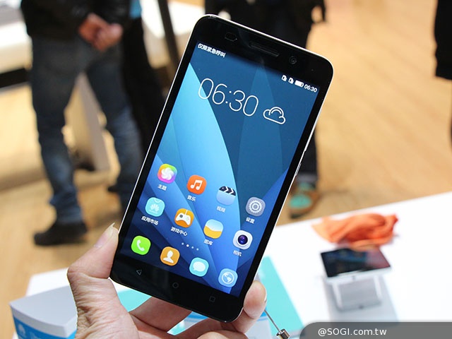 華為榮耀6 Plus雙鏡頭手機發表 暢玩4X、榮耀盒子同步推出