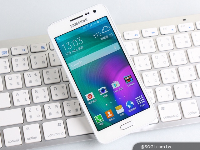 輕薄、金屬、平價、好拍 SAMSUNG GALAXY A3 輕薄、金屬、平價、好拍 SAMSUNG GALAXY A3