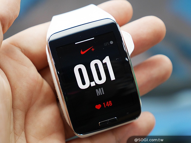 曲面螢幕+獨立通話 三星Gear S智慧手錶實測