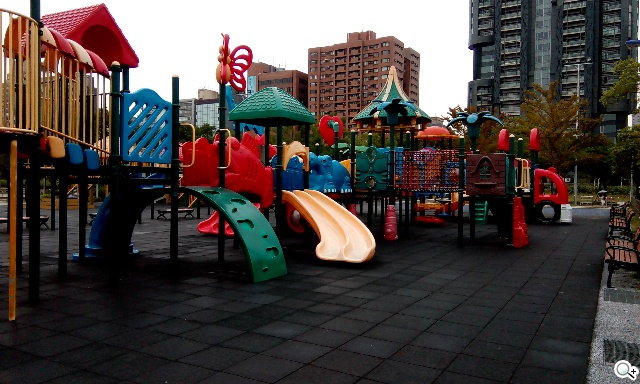 五千有找 MTK八核心雙卡機 HTC Desire 620G