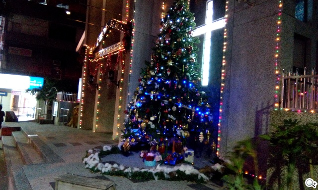 五千有找 MTK八核心雙卡機 HTC Desire 620G