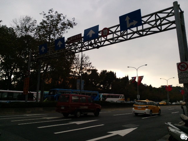 Acer Liquid Jade S 輕薄美型4G雙卡機