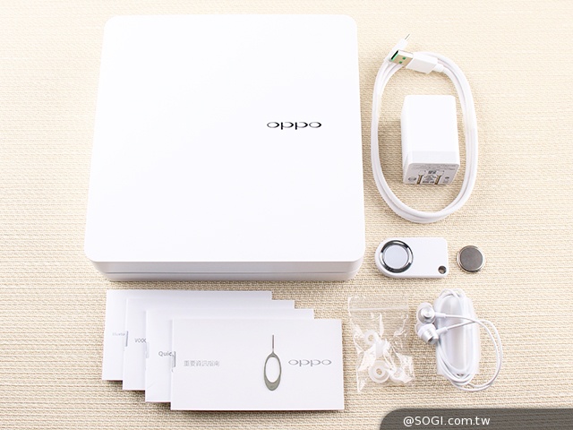 5.5吋自拍大屏手機OPPO N3 外觀、效能鑑賞