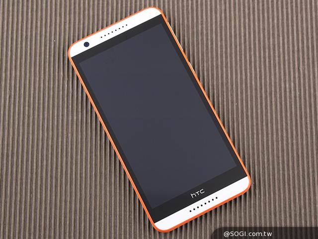 雙色拼接年輕風格 超值八核HTC Desire 820