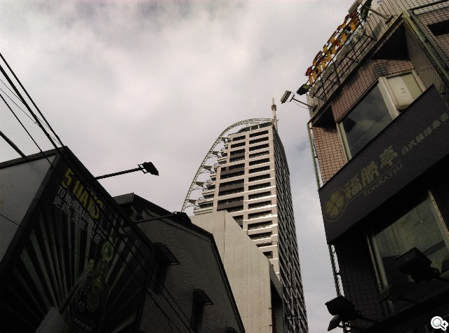 雙色拼接年輕風格 超值八核HTC Desire 820