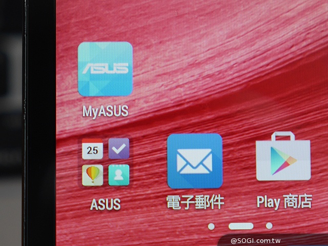 質感不錯的低價雙卡機 ASUS ZenFone 4 A400CG
