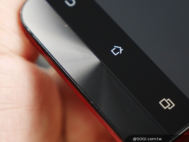 質感不錯的低價雙卡機 ASUS ZenFone 4 A400CG