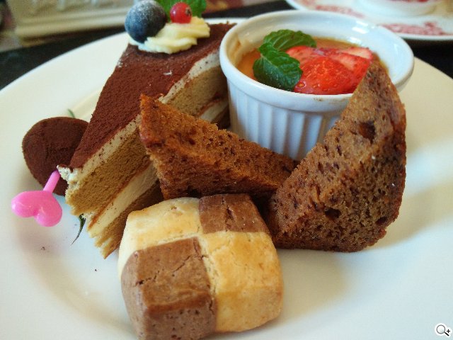 大隻佬手機iPhone6 Plus、OPPO N3外觀攝錄比拚