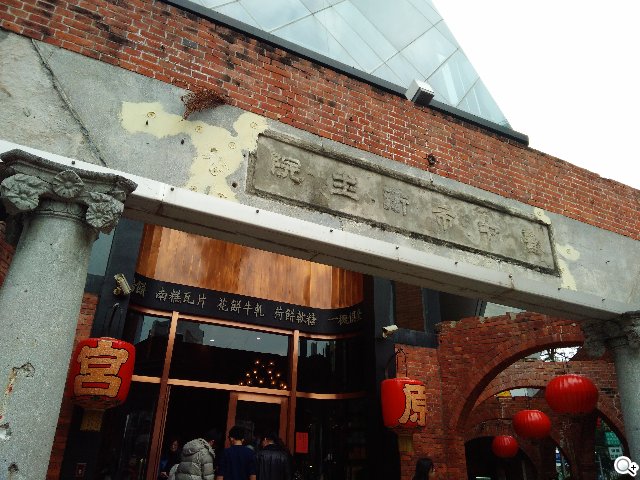 大隻佬手機iPhone6 Plus、OPPO N3外觀攝錄比拚