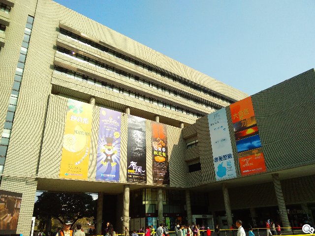 大隻佬手機iPhone6 Plus、OPPO N3外觀攝錄比拚